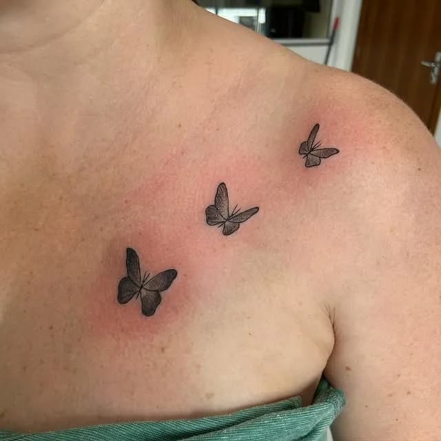 Tatuagem estilo Blackwork feita por Jeff Tattoo — estúdio de tatuagem em Gaspar, SC
