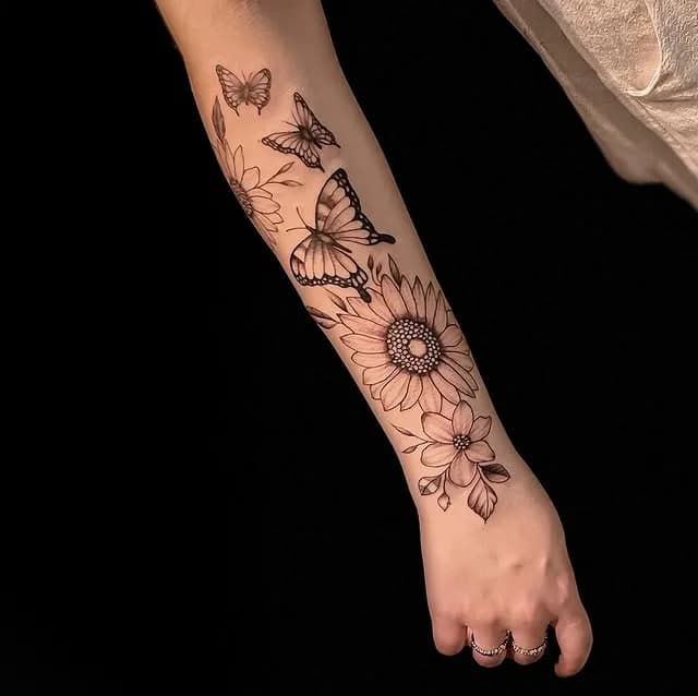 Tatuagem estilo Blackwork feita por Jeff Tattoo — estúdio de tatuagem em Gaspar, SC